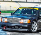 梅赛德斯奔驰建造了新的190E Evo II来加速前进