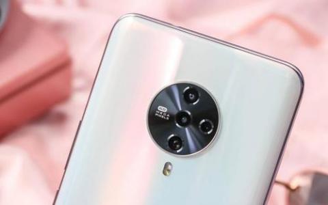 vivo s6后置4800万高清镜头定格雪之冷傲