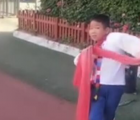 小学生跳惊鸿舞表情满分 网友纷纷评论还是你最深得朕心