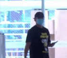 郑恺苗苗现身妇产医院 苗苗穿运动鞋衣着宽松