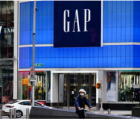 Gap Inc的净销售额从一年前的37.1亿美元降至21.1亿美元