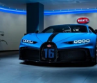 HR Owen Bugatti在伦敦的超级跑车经销店展示了Chiron Pur Sport