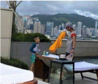 陈小春带jasper游泳 弟弟的到来Jasper害怕失宠