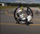 EV360电动单轮车正在寻求创下吉尼斯陆上速度的纪录