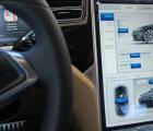 NHTSA调查Tesla Model S触摸屏单元的问题